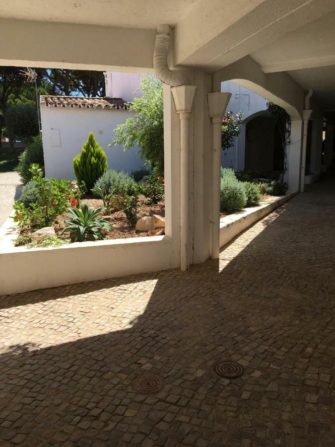 אלבופיירה Estudio Tranquilo Praia Da Falesia מראה חיצוני תמונה